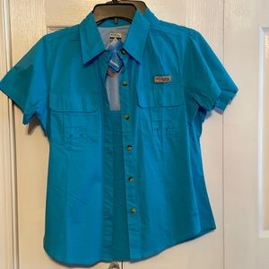 Columbia size small shirt NWT